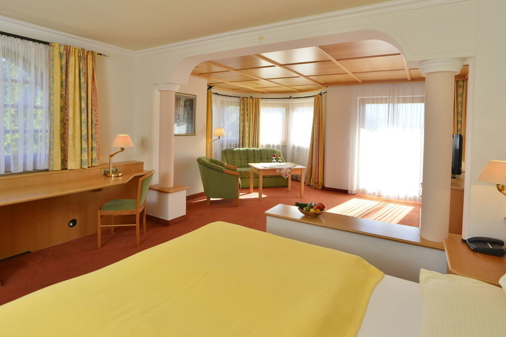 Hotel Residenz Hochland เซเฟลด์ อิน ทิโรล ภายนอก รูปภาพ