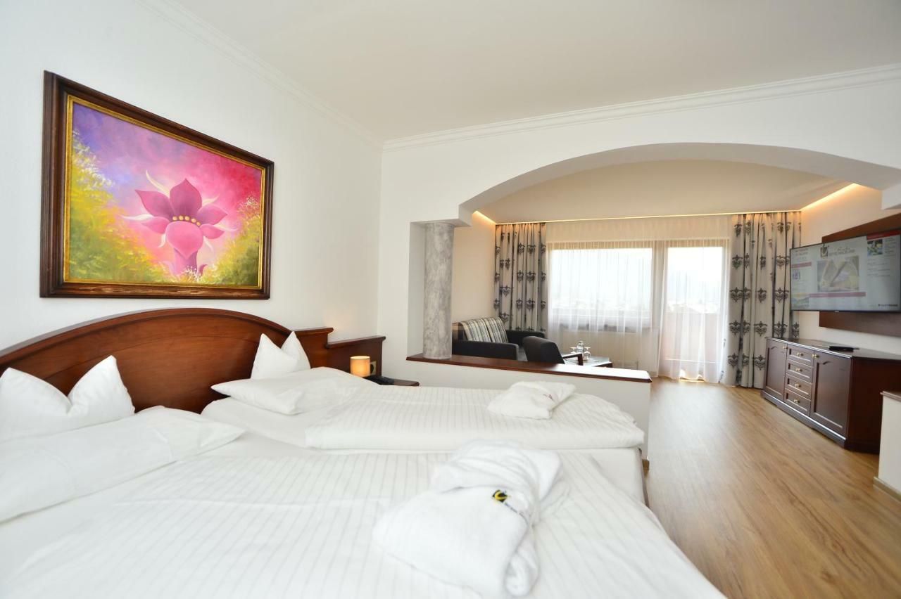 Hotel Residenz Hochland เซเฟลด์ อิน ทิโรล ภายนอก รูปภาพ